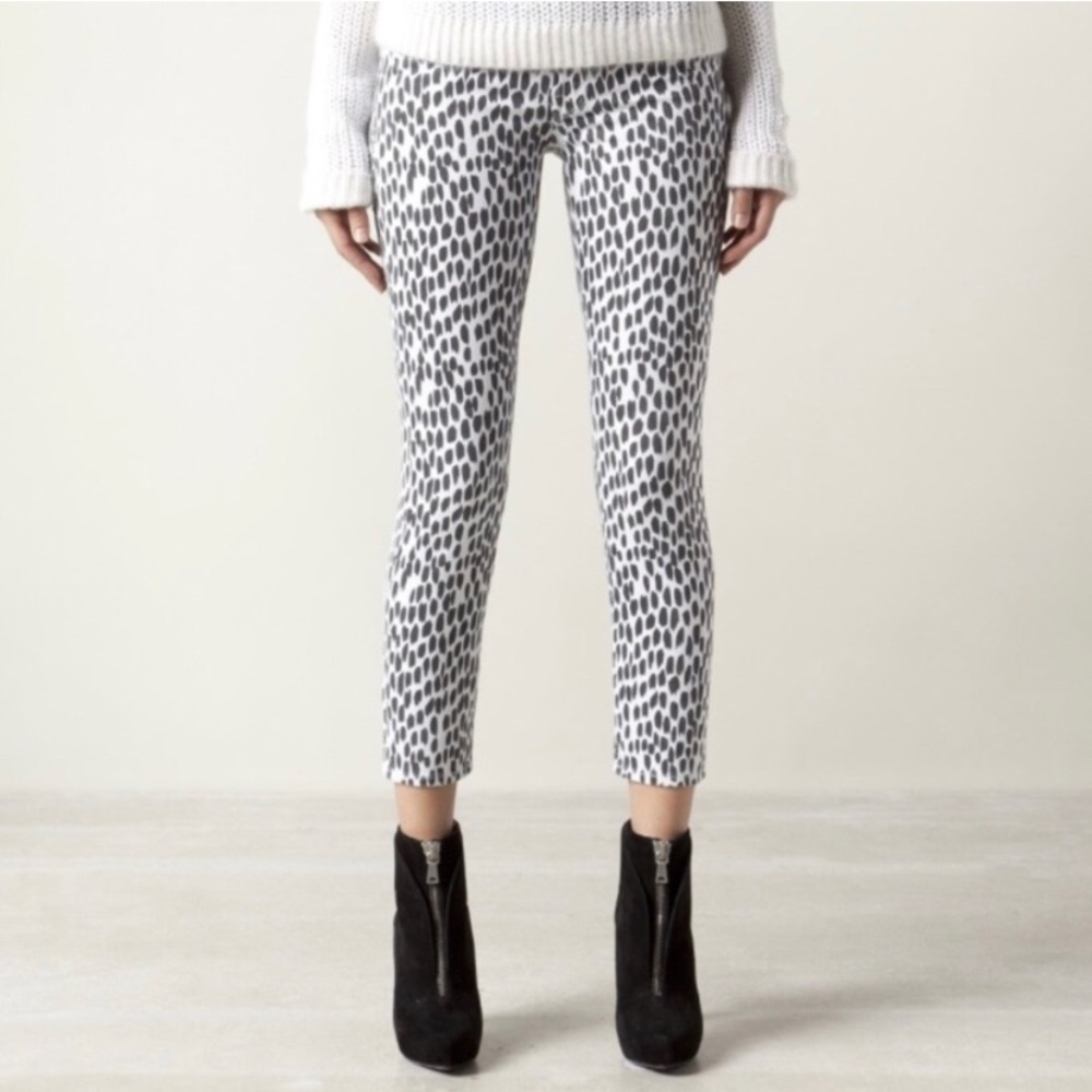 EUC MOTHER High Waisted Looker Crop Dreaming in Black & White Jeans Sz 30